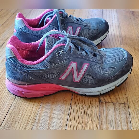 New Balance 990v4 Grey with Pink size 7.5 women's USA - Picture 2 of 12
